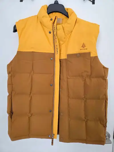 Woods puffer vest men's size large, View more