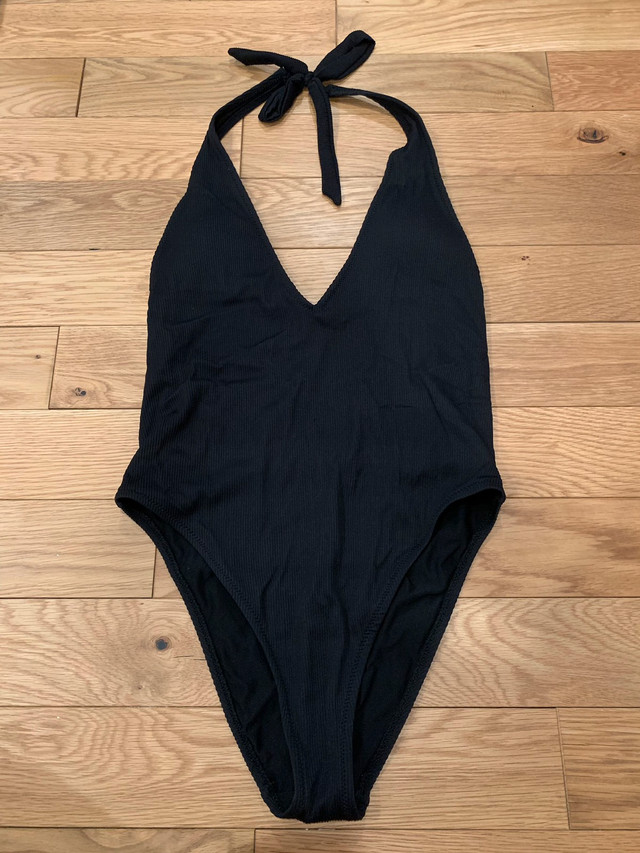 Aerie One Piece Swimsuits in Women's - Other in Kitchener / Waterloo - Image 4