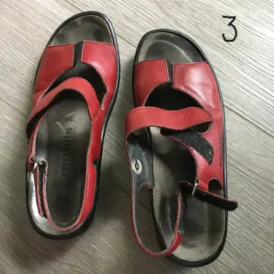Sandale cuir rouge, MEPHISTO, grandeur 39,, View more