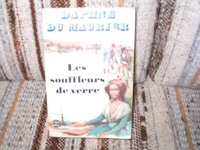 LIVRE DE POCHE - LES MOTS POUR LE DIRE - MARIE CARDINAL et AUTRE in Arts & Collectibles in Laval / North Shore - Image 4