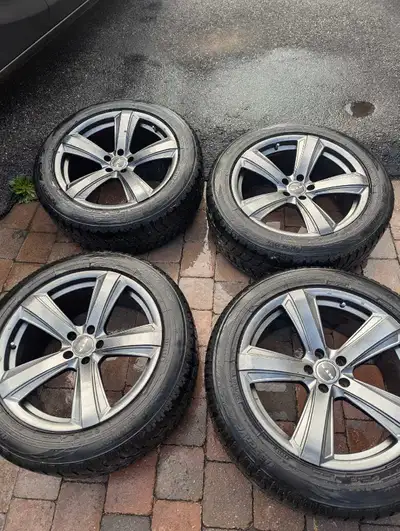 19" x 8.5" ET 40 63.4mm center bore Fit on Volvo Jaguar Ford Land Rover Range Rover Will need new ti...