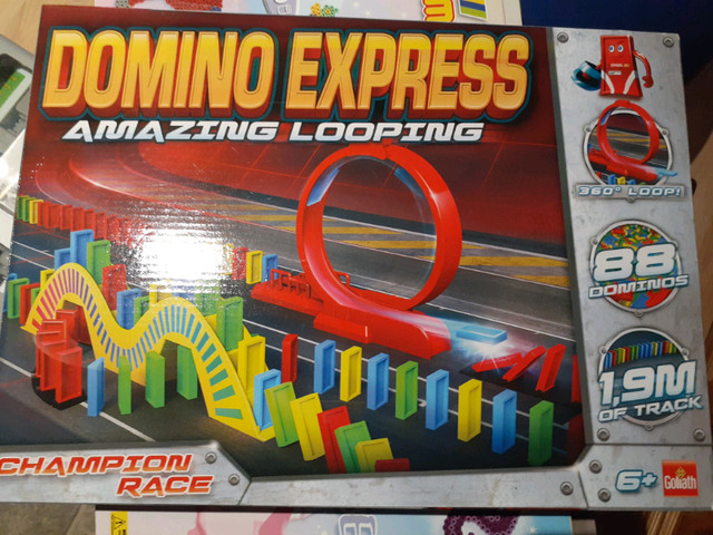 Jeu de Domino Express dans Jouets et jeux  à Granby