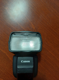 Canon Speedlite 430EX III-RT Flash, mint condition