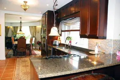 Rooms for Rent – Just 3–5 Minutes Walk to McMaster University Three basement bedrooms are available...