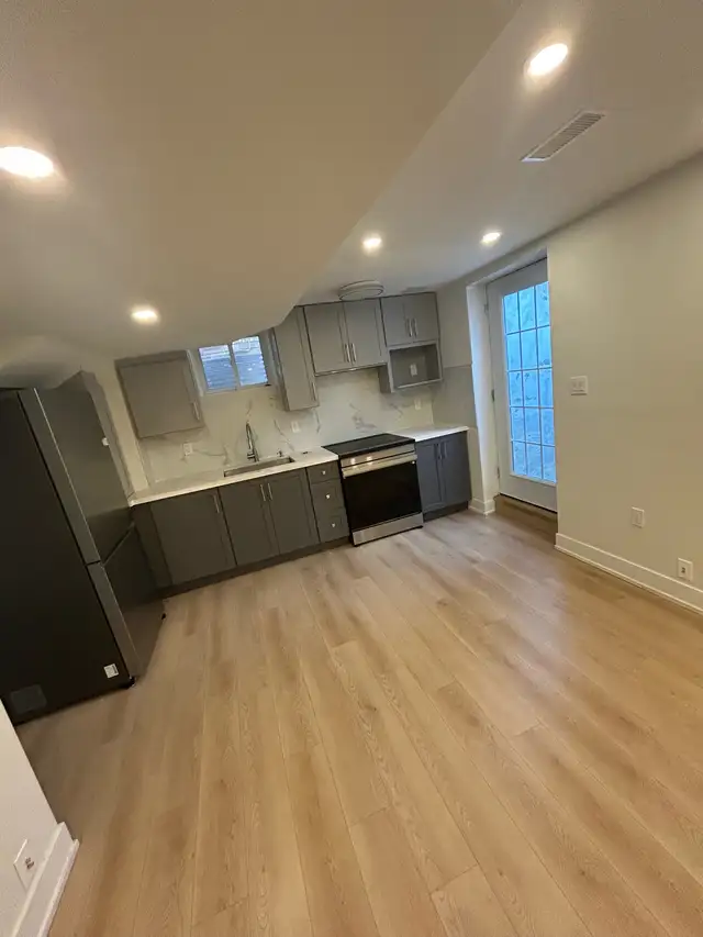 basement for rent in Long Term Rentals in Mississauga / Peel Region - Image 2