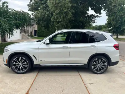 Selling a fully loaded, lady driven BMW X3 that offers the perfect blend of luxury, performance and...