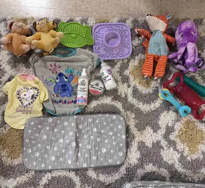 Puppy / Dog items like new , View more
