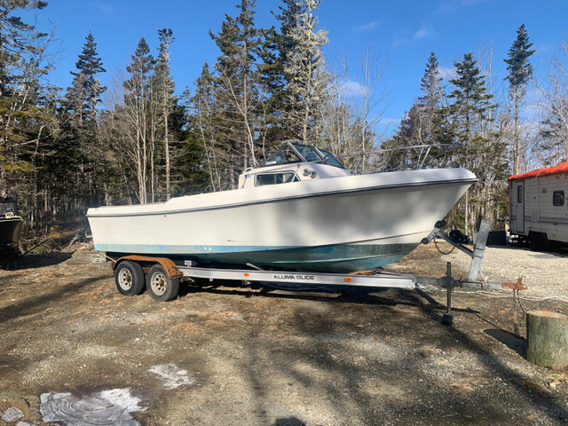 21.5’ walkaround  in Powerboats & Motorboats in Yarmouth
