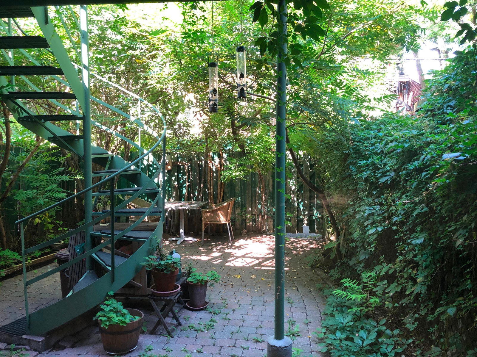 Furnished quiet 2-bedr apt. with garden and netflix — photo 2