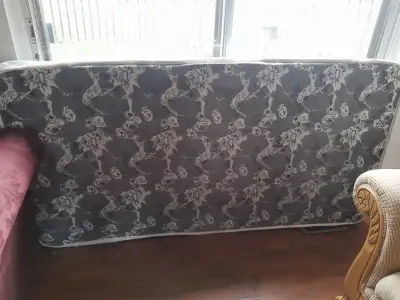 Hi. Selling 2 PCs of single bed size foam mattress. Each cost $25 if buy both then $40. Pick up only...