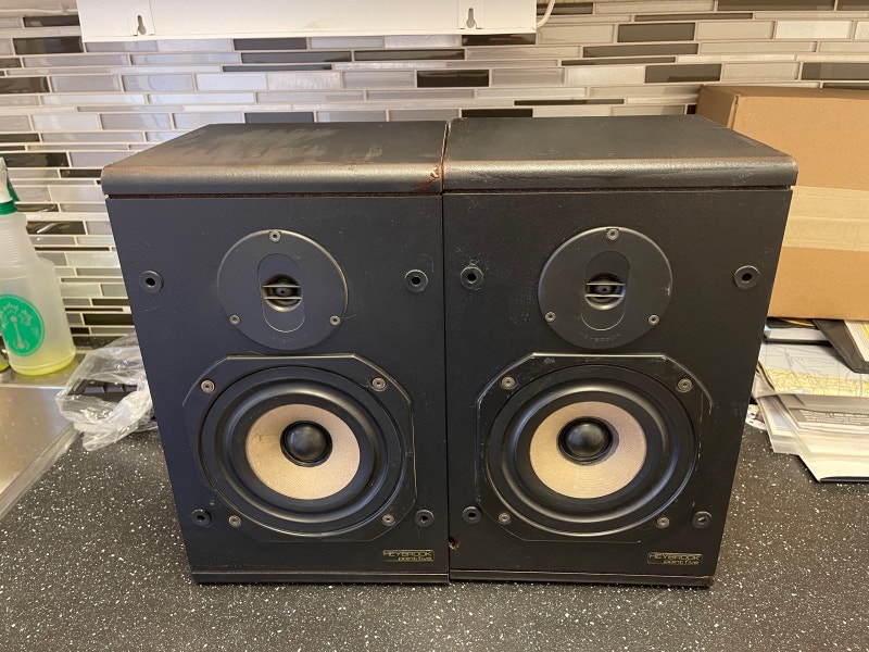 Heybrook bookshelf Point Five speakers | Speakers | Markham / York ...