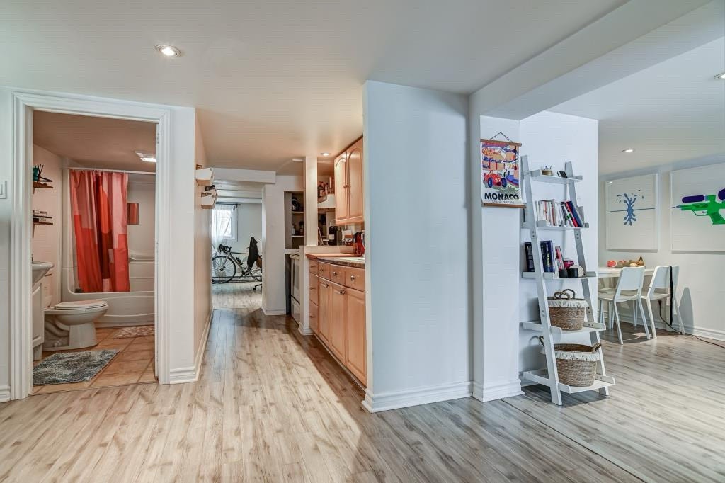 4-1/2 Hochelaga Pie IX CEGEP 2 Chambres 1 Bain — photo 3