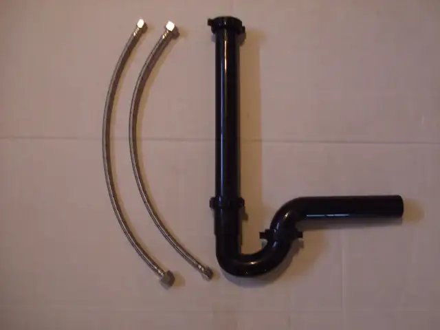 ENSEMBLE DE RENVOI, TUYAUX FLEXIBLES - DRAIN KIT, CONNECTORS in Plumbing, Sinks, Toilets & Showers in Longueuil / South Shore - Image 2