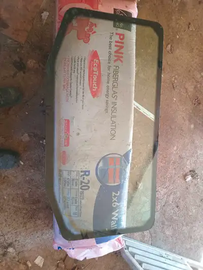 Rear window for a 2025 volvo vnl no chips in glass 300 obo