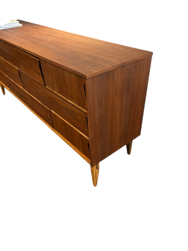 Commode Mid Century dans Commodes et armoires  à Ville de Montréal - Image 2