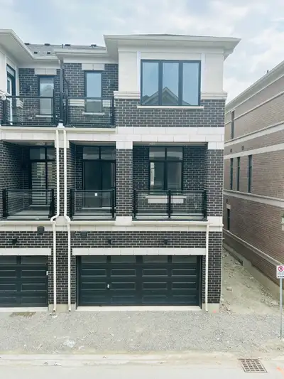 2 Private Bedrooms (3rd Floor) + Private Bathroom + 1 Parking | Richmond Hill (Leslie & 19th) Rent:...