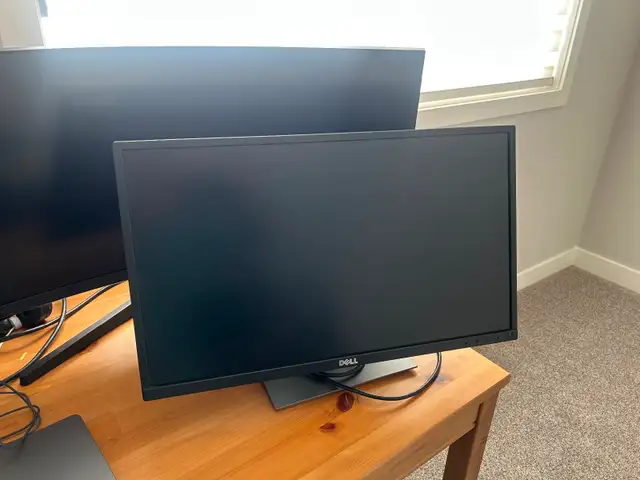 24 inch Dell monitor with adjustable height and angle