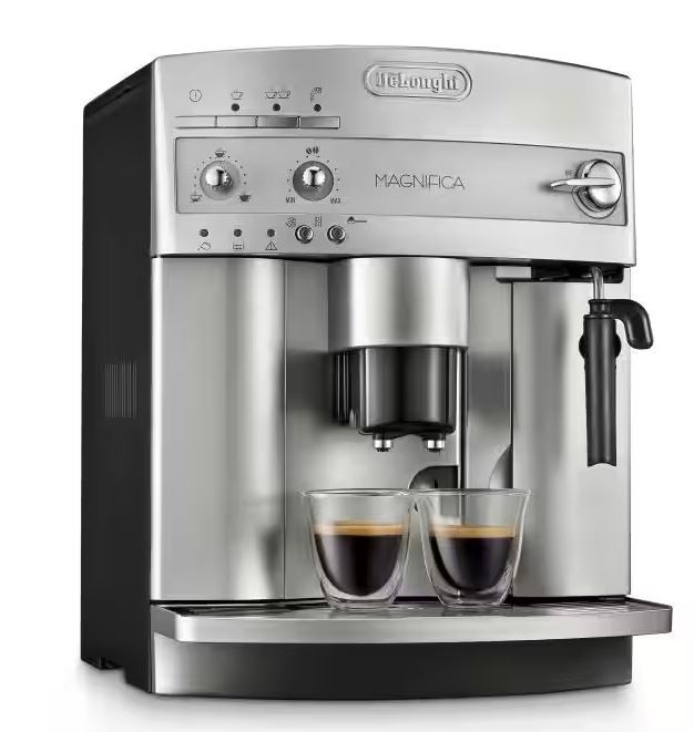 Machine à Café Automatique Magnifica Espresso ESAM-3300 Delonghi dans Machines à café  à Laval/Rive Nord