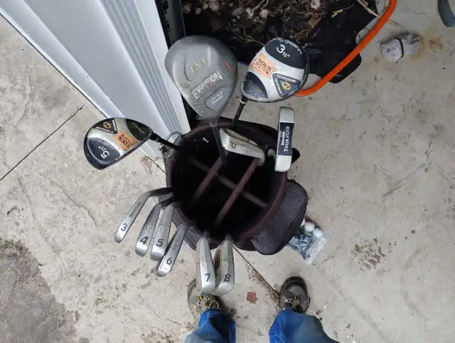Golf clubs and accessories in Golf in Barrie - Image 5