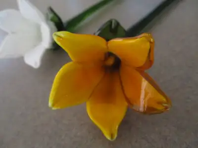 Glass Flowers (Daffodils) Set of 2 for $5, View more