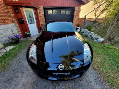2005 Nissan 350Z – 35th Anniversary Edition (#147) – 45,000 KM – Black on Black – Manual Rare opport...