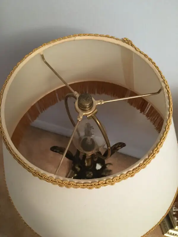 TWIN CHERUB TABLE LAMPS ANTIQUE BRASS MARBLE in Indoor Lighting & Fans in City of Montréal - Image 9