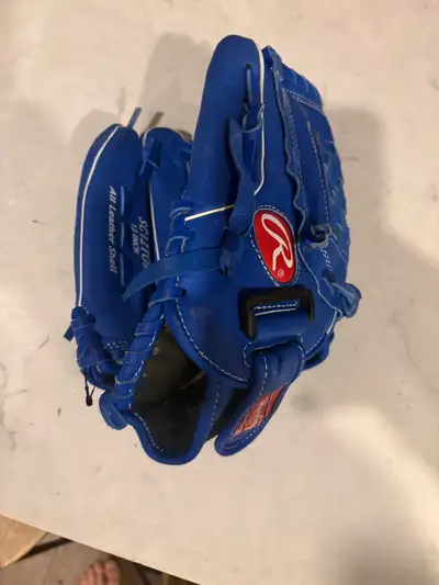 baseball glove 12”  rawlings like new , View more