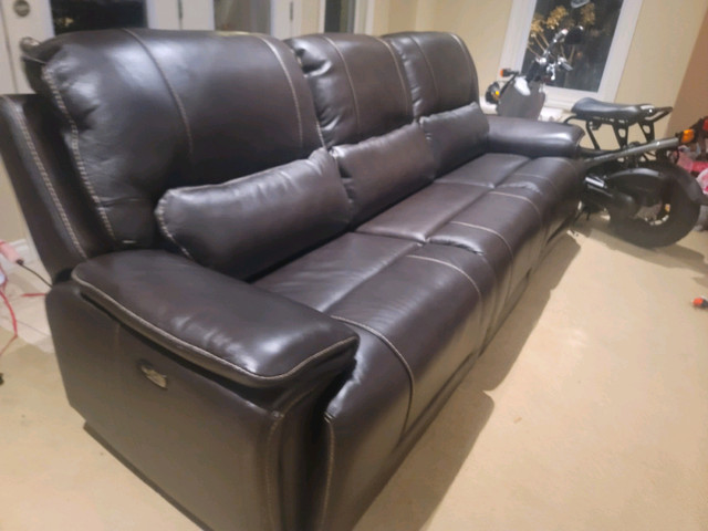 NEW GENUINE LEATHER    SOFA SET   WITH POWER RECLINERS/HEADRESTS in Couches & Futons in Mississauga / Peel Region - Image 2