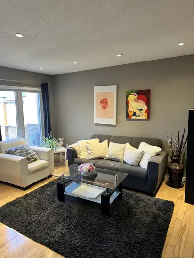 UWO Female Student Room for Rent Masonville Mall