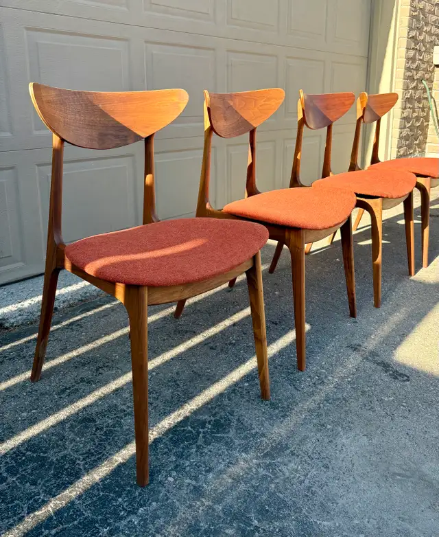Walnut not Teak Vintage MCM Dining Chairs  in Dining Tables & Sets in Oshawa / Durham Region - Image 3