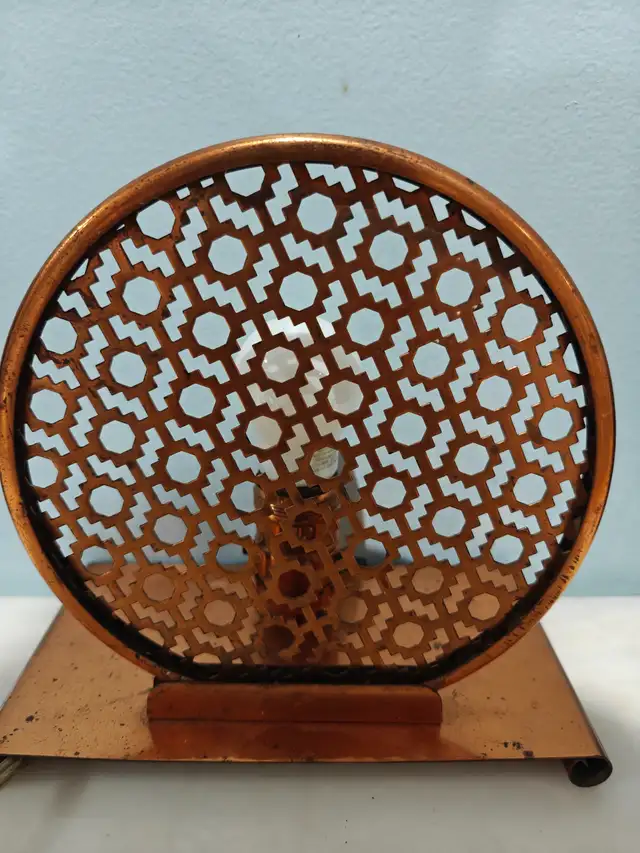 MCM Hollywood regency style copper desk lamp table light in Indoor Lighting & Fans in City of Toronto - Image 11