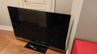 TV LCD 52 pouces à donner