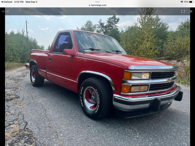1994 Chevrolet Silverado 1500 2WD, excellent original condition with low mileage. Timeless square bo...