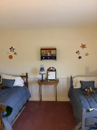 Magnetic board with three “sport magnets” 12 in wide 17 in high Night light. Lamp with sport shade 1...
