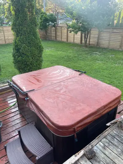 Used Hot tub, View more