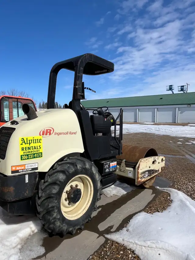 COMPLETE EQUIPMENT RENTAL STORE in Heavy Equipment in Saskatoon - Image 5