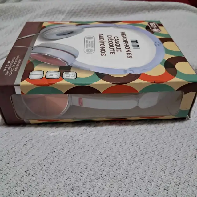 Tech1 Mini Headphones62864744793218121