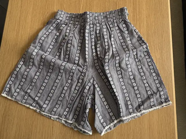 Girl’s Vest and Shorts set in Kids & Youth in Delta/Surrey/Langley - Image 3