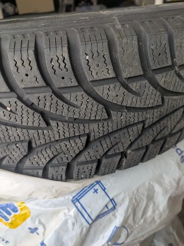 Set of 4 Sailun WST1 Ice Blazer Winter Tires with Rims in Tires & Rims in London - Image 3