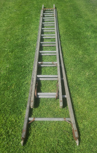 Antique Wood Extension Ladder
