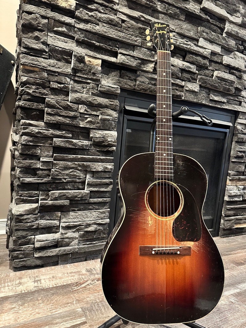 Vintage Gibson Banner LG2 Guitar 1943 Guitars Ottawa Kijiji