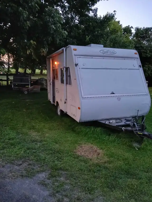 roulotte in RVs & Motorhomes in West Island - Image 2