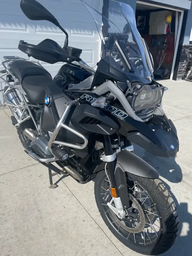 2017 BMW R1200 GS Adventure ‘Triple Black’ in Other in Regina - Image 4