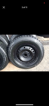 Set of 4 BRIDGESTONE winter tires with rims (235 65 16) pattern 