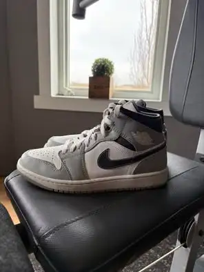 Air Jordan 1, View more