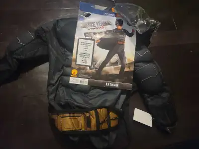 Boys size 8-10 Justice league costume (new with tag), View more