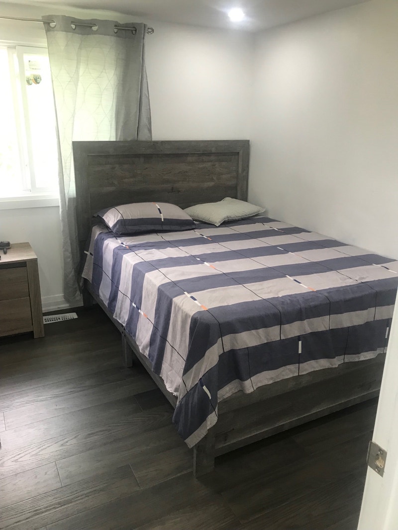 Room available on private or sharing bases for female students. Room