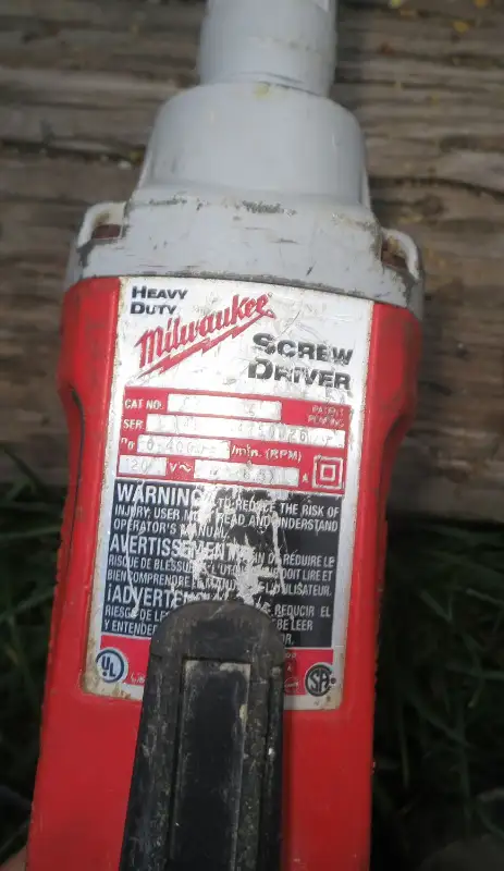 Milwaukee 4000RPM Screw Gun Corded Screwdriver 1/4 Drive in Power Tools in Sudbury - Image 3
