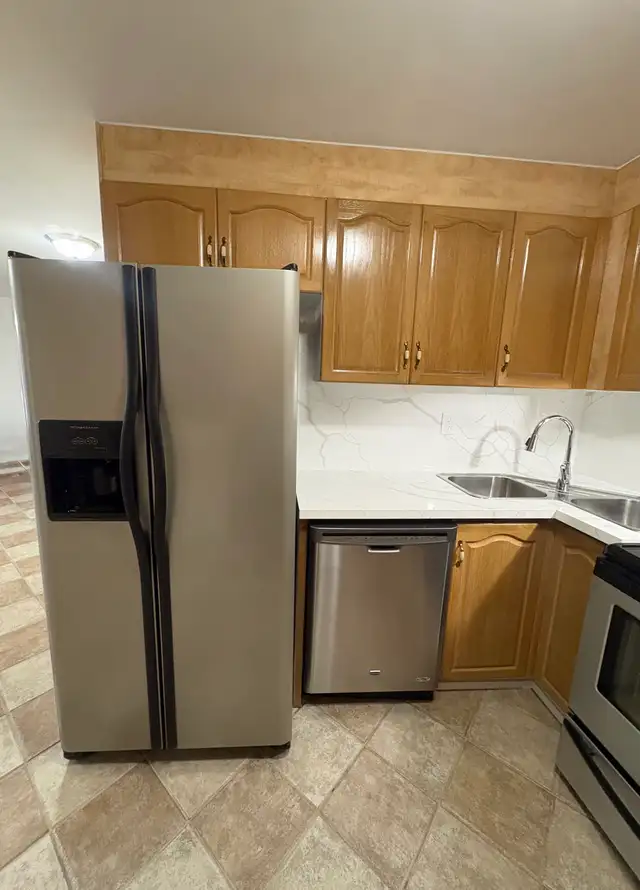 Apartment for Rent in the Heart of Mimico! in Long Term Rentals in City of Toronto - Image 4