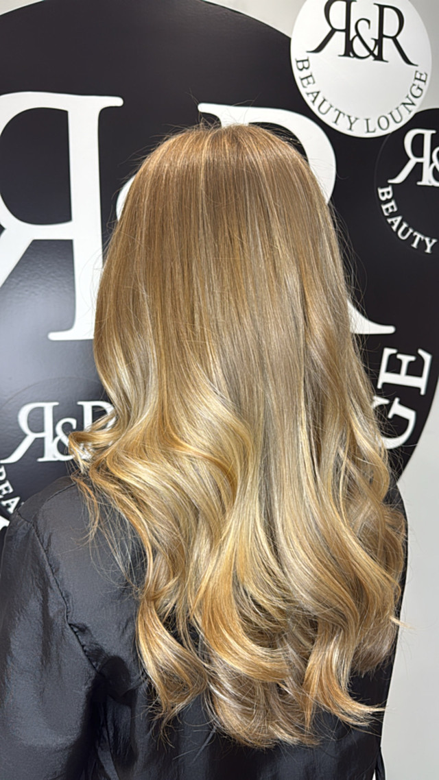 hair dresser in Hair Stylist & Salon in City of Toronto - Image 2